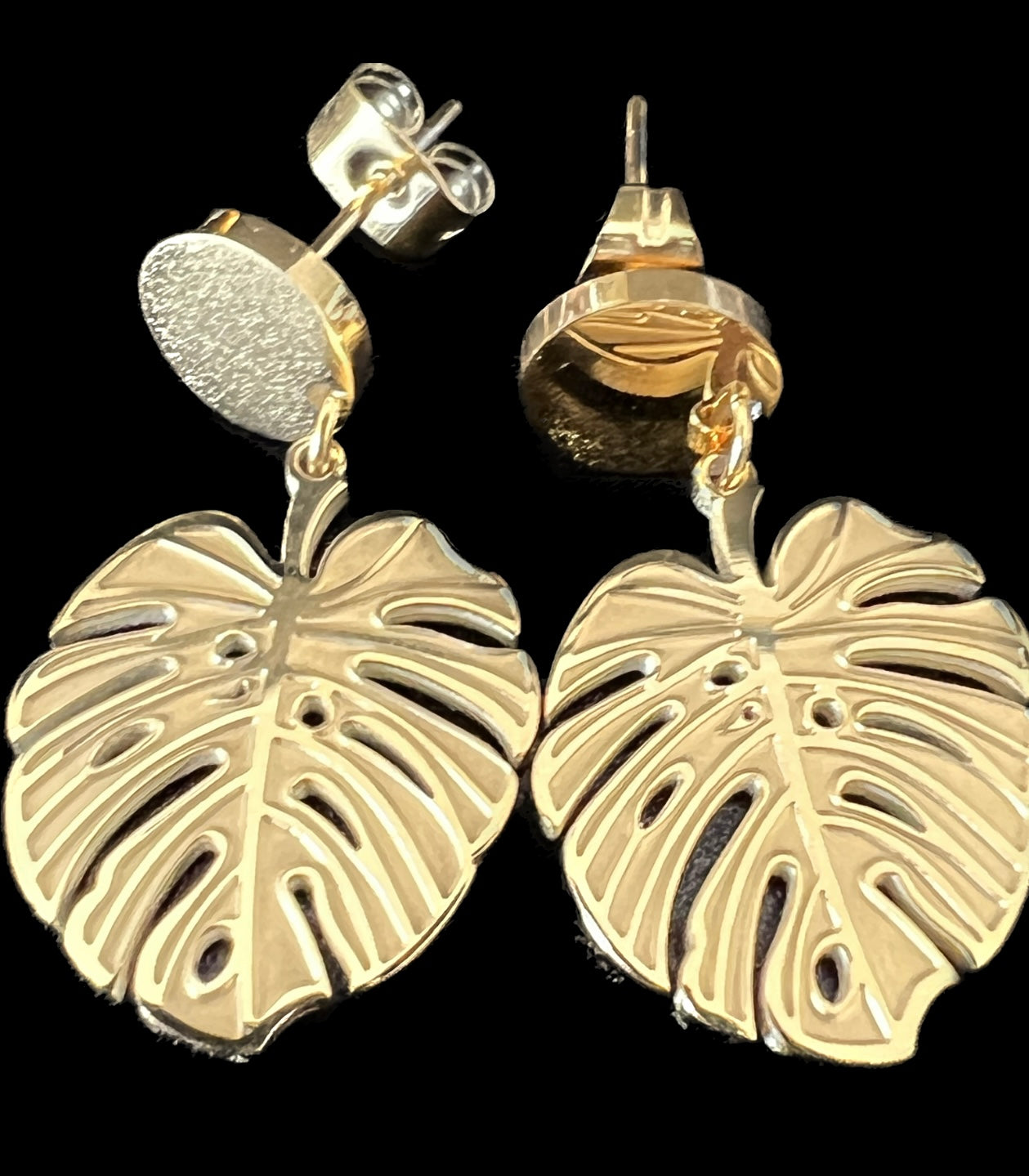 Ohrstecker Monstera Gold aus Edelstahl
